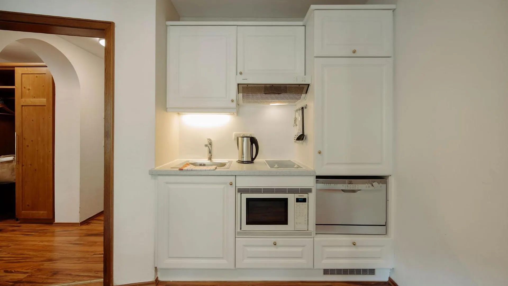 Theresi Appartements Saalbach-Hinterglemm Hotel
